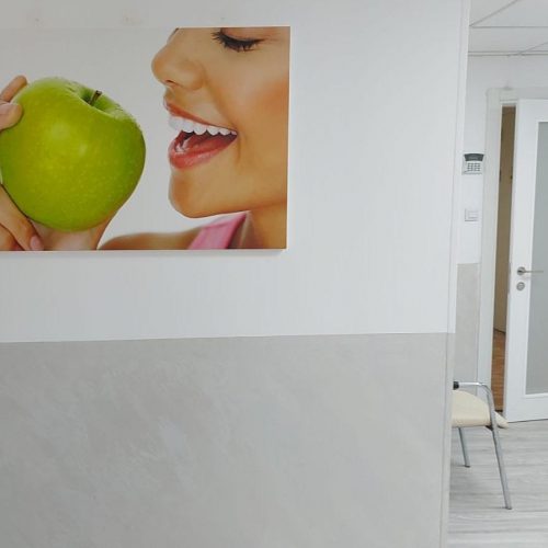 מרפאת שיניים    דר' עמוס בוחניק   ירושלים